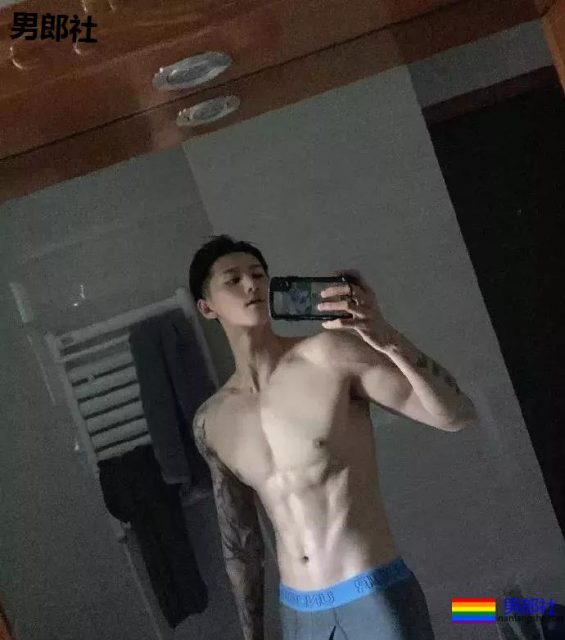 舍友是Gay圈名媛是一种什么样的体验? - 51虹马 舍友是Gay圈名媛是一种什么样的体验? - 51虹马