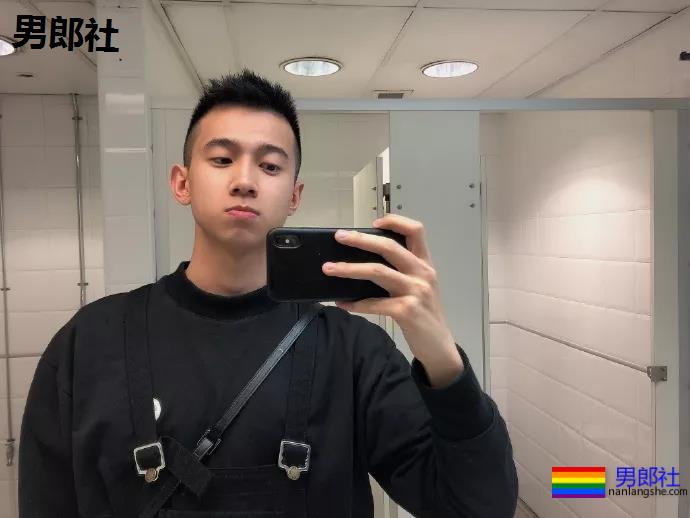 舍友是Gay圈名媛是一种什么样的体验? - 51虹马 舍友是Gay圈名媛是一种什么样的体验? - 51虹马