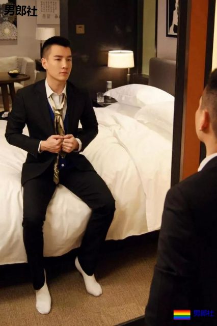 舍友是Gay圈名媛是一种什么样的体验? - 51虹马 舍友是Gay圈名媛是一种什么样的体验? - 51虹马