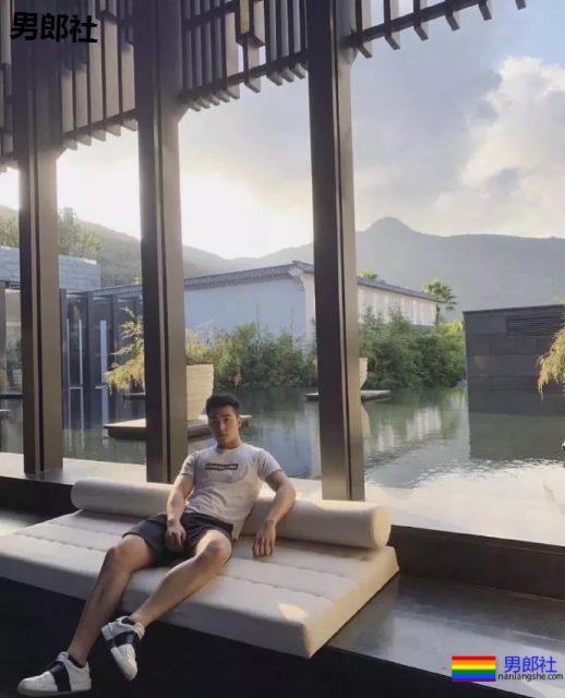 舍友是Gay圈名媛是一种什么样的体验? - 51虹马 舍友是Gay圈名媛是一种什么样的体验? - 51虹马