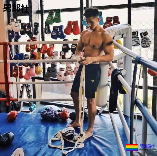 超帅肌肉体育生,太好看了趴! - 51虹马 超帅肌肉体育生,太好看了趴! - 51虹马