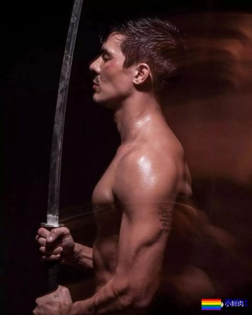 男星拍泼水节海报被指掉价?醒醒吧,认错人了! - 51虹马 男星拍泼水节海报被指掉价?醒醒吧,认错人了! - 51虹马