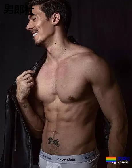 男星拍泼水节海报被指掉价?醒醒吧,认错人了! - 51虹马 男星拍泼水节海报被指掉价?醒醒吧,认错人了! - 51虹马