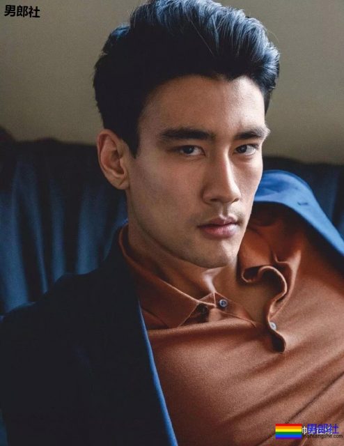 强吻男同事的帅气肌肉医生,变身夜场儛男!这个天菜尤物我又可以了! - 51虹马 强吻男同事的帅气肌肉医生,变身夜场儛男!这个天菜尤物我又可以了! - 51虹马