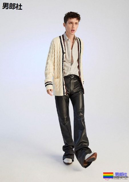 戳爷成为首个澳版芭莎男士封面明星 - 51虹马