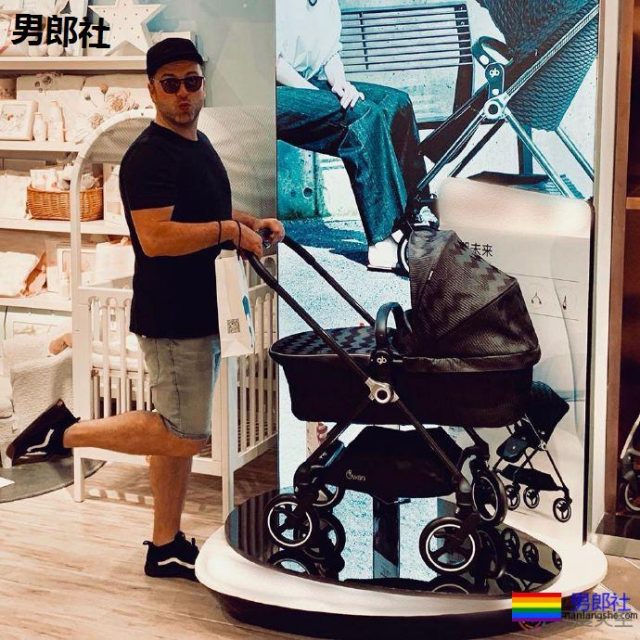 西城男孩马克·菲海利开启了爸爸模式 - 51虹马 西城男孩马克·菲海利开启了爸爸模式 - 51虹马