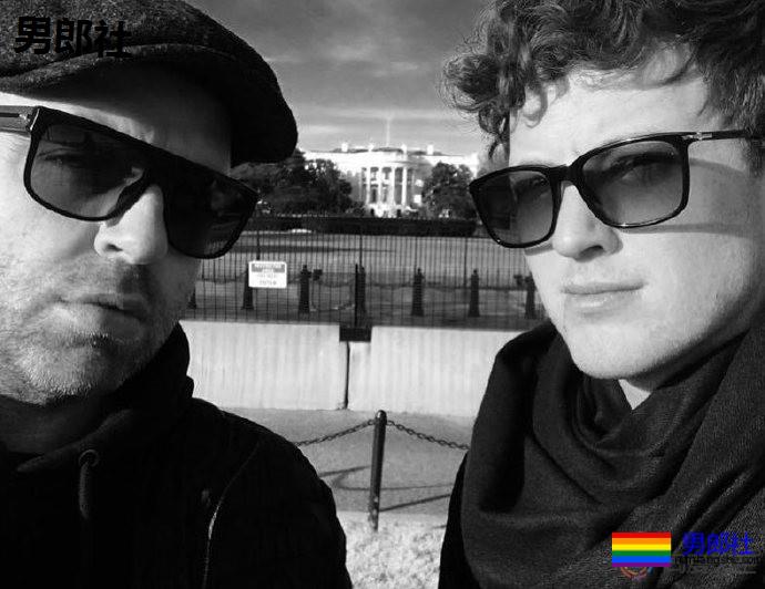 西城男孩马克·菲海利开启了爸爸模式 - 51虹马 西城男孩马克·菲海利开启了爸爸模式 - 51虹马