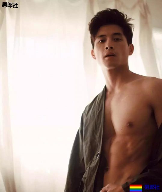 超A狼狗系！双人床照自拍曝光！ - 51虹马