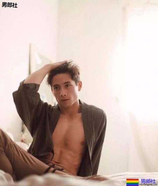 超A狼狗系！双人床照自拍曝光！ - 51虹马