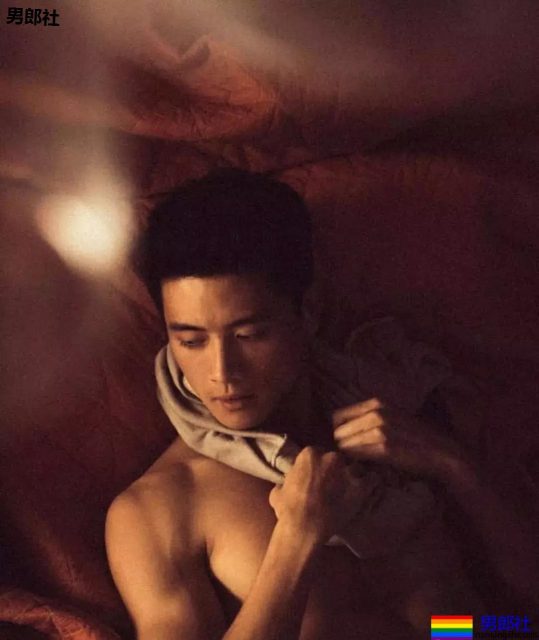 超A狼狗系！双人床照自拍曝光！ - 51虹马