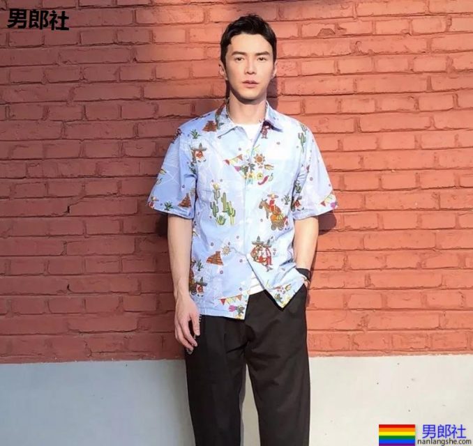 大鼻子肌肉帅穿上正装如此性感,脱掉正装后超有料 - 51虹马 大鼻子肌肉帅穿上正装如此性感,脱掉正装后超有料 - 51虹马