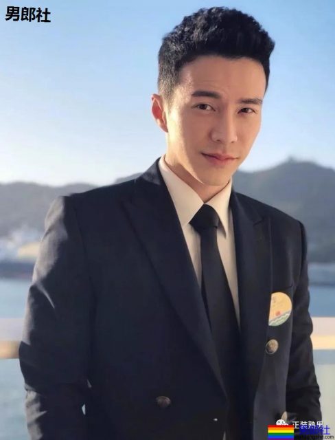 大鼻子肌肉帅穿上正装如此性感,脱掉正装后超有料 - 51虹马 大鼻子肌肉帅穿上正装如此性感,脱掉正装后超有料 - 51虹马