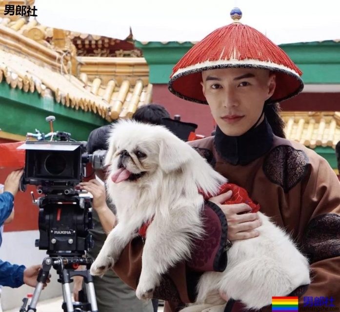 大鼻子肌肉帅穿上正装如此性感,脱掉正装后超有料 - 51虹马 大鼻子肌肉帅穿上正装如此性感,脱掉正装后超有料 - 51虹马