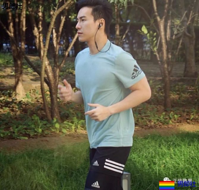 大鼻子肌肉帅穿上正装如此性感,脱掉正装后超有料 - 51虹马 大鼻子肌肉帅穿上正装如此性感,脱掉正装后超有料 - 51虹马