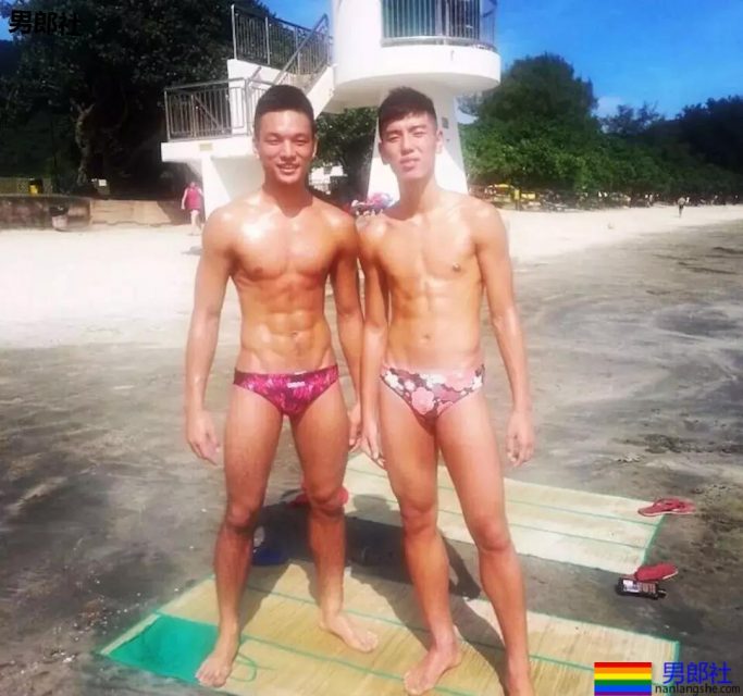 筋肉救生员，腹毛旺盛八块腹肌太吸睛 - 51虹马