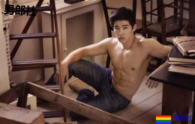 92年粗大混血天菜小鲜肉 进可攻退可受-51虹马