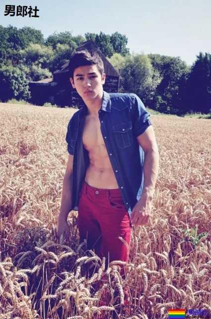 92年粗大混血天菜小鲜肉 进可攻退可受 - 51虹马