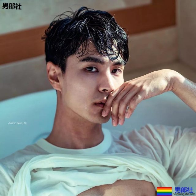 筋肉盛筵！长腿大鼻子男模刷爆票圈，荷尔蒙肌肉小哥让你挑花眼！ - 51虹马