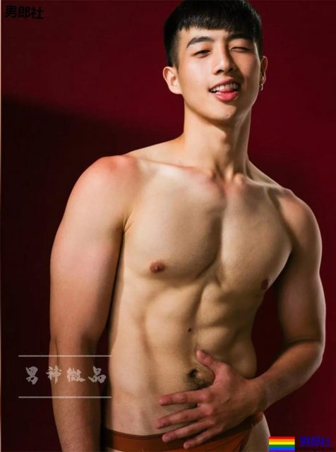 白净斯文高大的打庄肌体育生，是初恋般的感觉！-51虹马