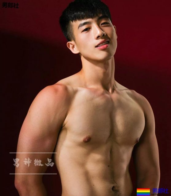 白净斯文高大的打庄肌体育生，是初恋般的感觉！ - 51虹马