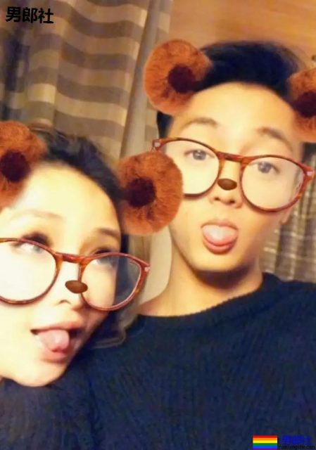 萧亚轩小男友黄皓发泳池照，难怪萧亚轩这么爱他 - 51虹马