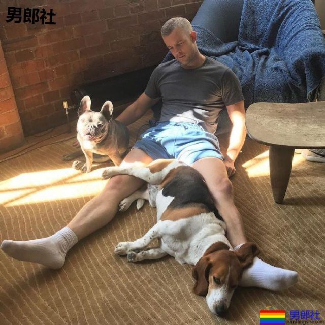 小狼接拍了一部惊悚剧 - 51虹马