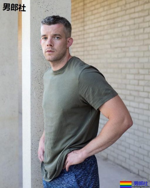 小狼接拍了一部惊悚剧 - 51虹马