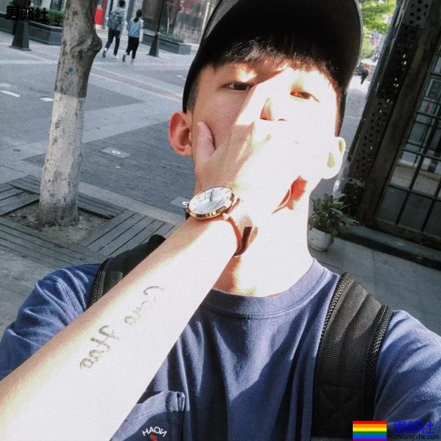 阳光又甜帅，这个小奶狗真是太阔耐了！ - 51虹马