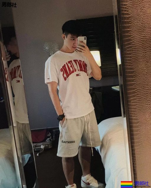 阳光又甜帅，这个小奶狗真是太阔耐了！ - 51虹马