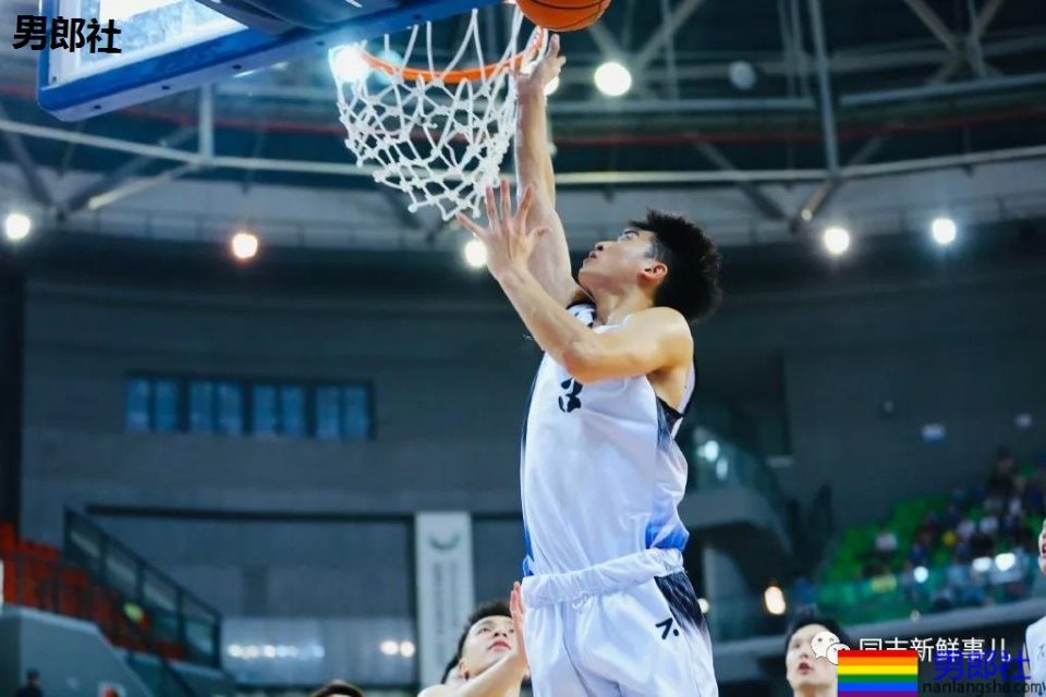 西安体院00后帅哥：193CM的校草级篮球体育生 - 51虹马