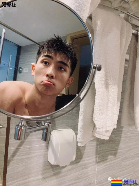 西安体院00后帅哥：193CM的校草级篮球体育生 - 51虹马