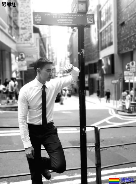 王菊的189健身教练火了,他的阳光放电肌未免也太好看了! - 51虹马 王菊的189健身教练火了,他的阳光放电肌未免也太好看了! - 51虹马