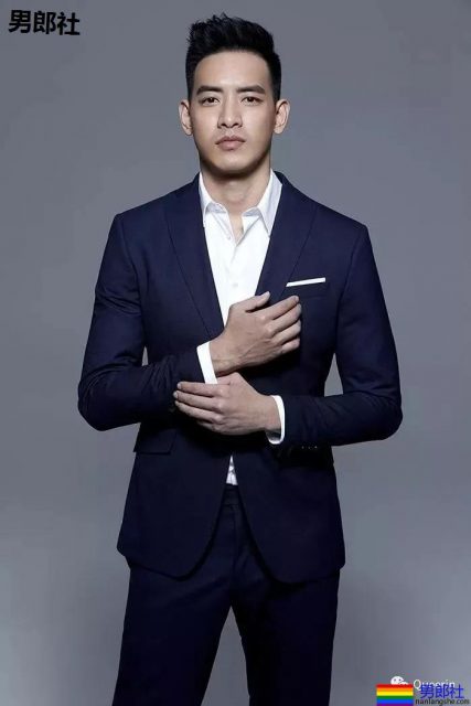 王菊的189健身教练火了,他的阳光放电肌未免也太好看了! - 51虹马 王菊的189健身教练火了,他的阳光放电肌未免也太好看了! - 51虹马