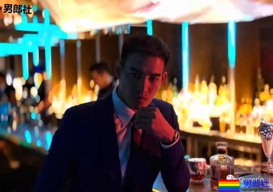 王菊的189健身教练火了,他的阳光放电肌未免也太好看了! - 51虹马 王菊的189健身教练火了,他的阳光放电肌未免也太好看了! - 51虹马