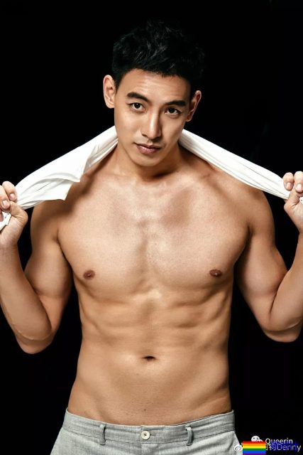 王菊的189健身教练火了,他的阳光放电肌未免也太好看了! - 51虹马 王菊的189健身教练火了,他的阳光放电肌未免也太好看了! - 51虹马