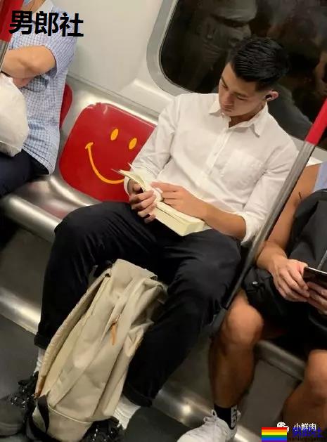 街头巷尾的野生小哥哥，这颜值这身材丝毫不输刘昊然李现？！ - 51虹马