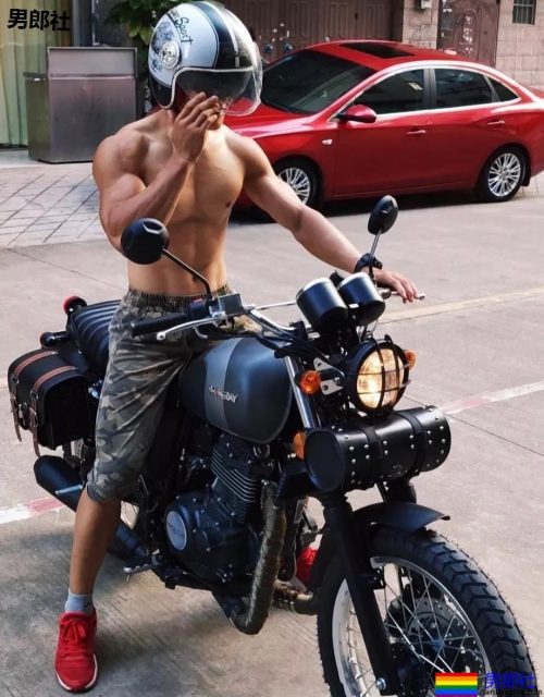 野生肌肉帅哥"食用指南"！生活中的素颜男神，我又恋爱了! - 51虹马