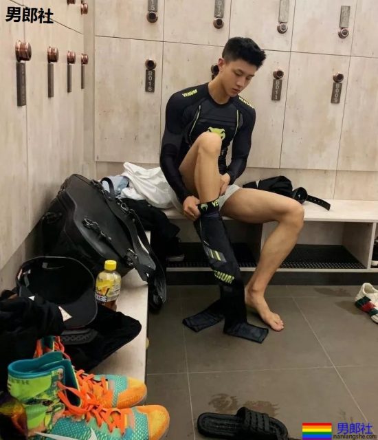 野生肌肉帅哥"食用指南"！生活中的素颜男神，我又恋爱了! - 51虹马