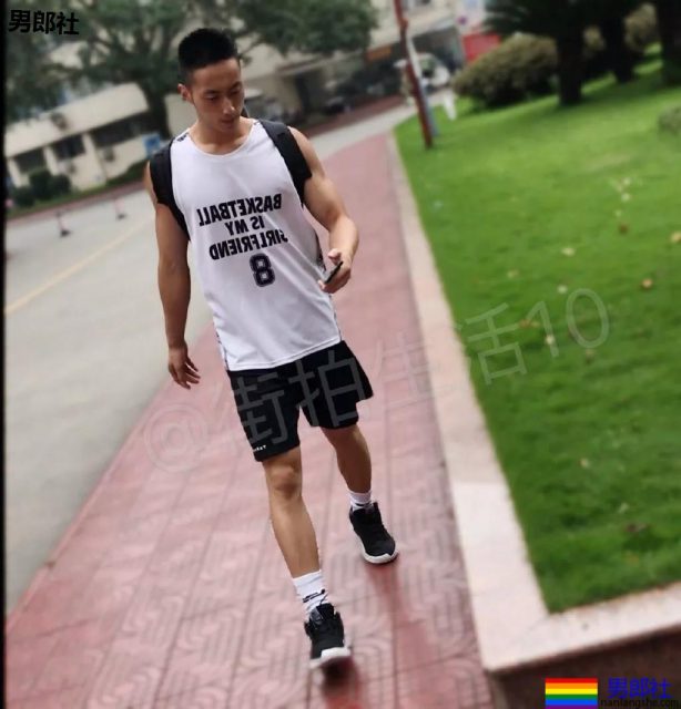 野生肌肉帅哥"食用指南"！生活中的素颜男神，我又恋爱了! - 51虹马