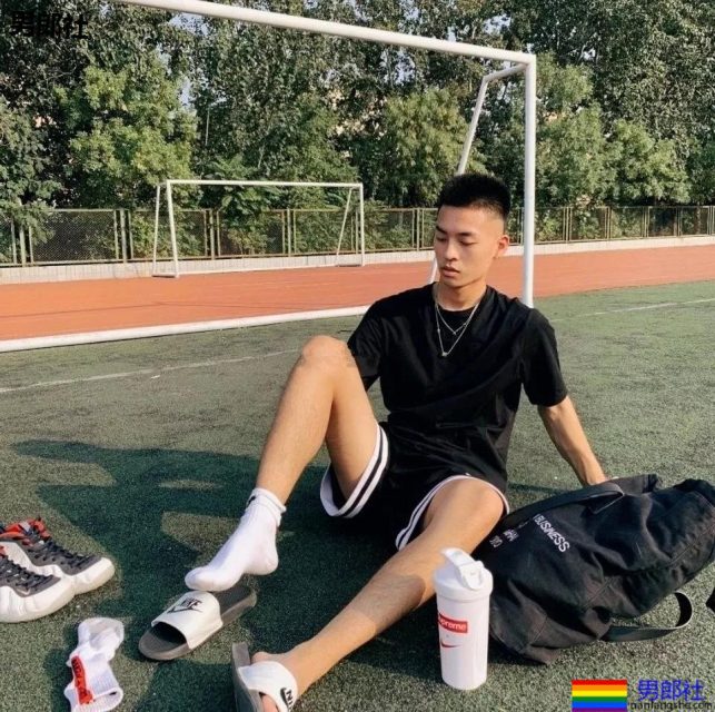 野生肌肉帅哥"食用指南"！生活中的素颜男神，我又恋爱了! - 51虹马