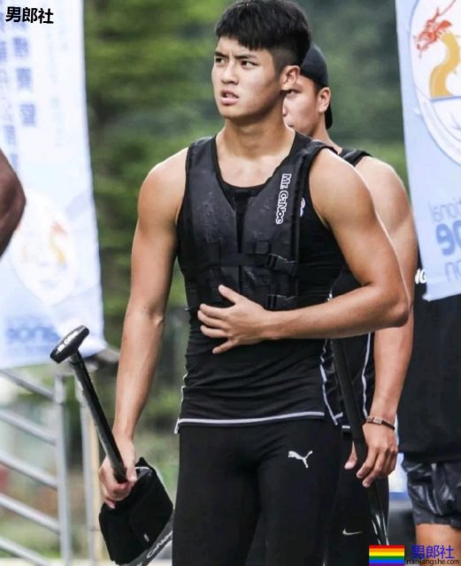 野生肌肉帅哥"食用指南"！生活中的素颜男神，我又恋爱了! - 51虹马