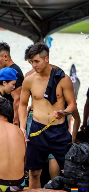 野生肌肉帅哥"食用指南"！生活中的素颜男神，我又恋爱了! - 51虹马