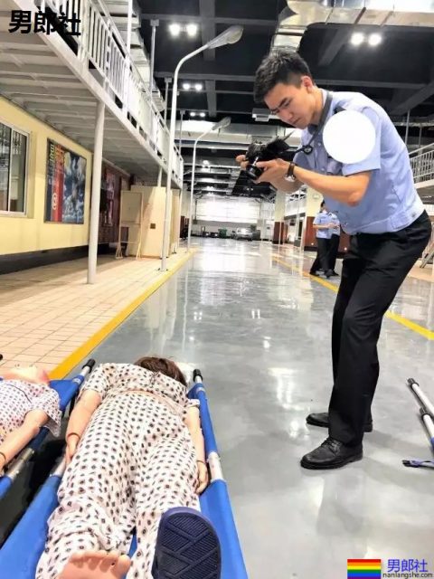 警察学院里到底藏着多少神仙颜值的帅哥？ - 51虹马