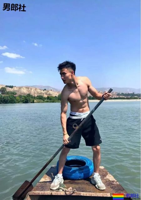 警察学院里到底藏着多少神仙颜值的帅哥？ - 51虹马