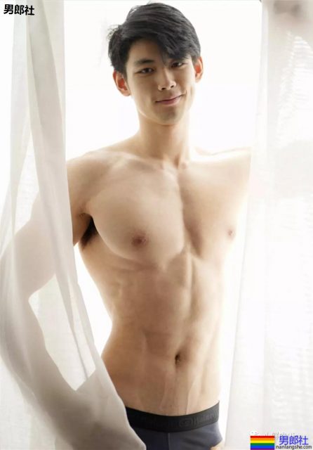 19岁体育生初次写真!天使面孔魔鬼身材-51虹马