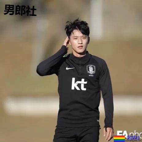 腹肌翘臀天菜足球运动员,97年体育小狼狗实力惊人! - 51虹马 腹肌翘臀天菜足球运动员,97年体育小狼狗实力惊人! - 51虹马