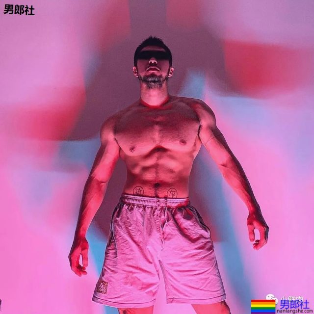 硬实力不输杨洋，军艺双子星之一的他终于火了！ - 51虹马