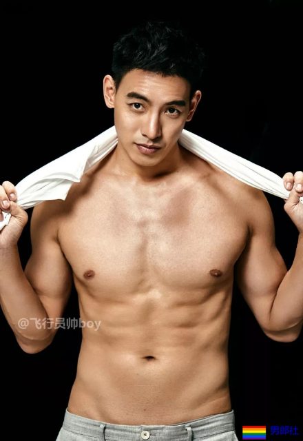 王菊189CM的肌肉健身私教，微博公开找金主爸爸？ - 51虹马