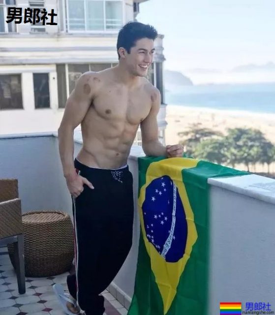 军运会巴西吴彦祖火了,又有基友翻出了他的网盘视频?! - 51虹马 军运会巴西吴彦祖火了,又有基友翻出了他的网盘视频?! - 51虹马