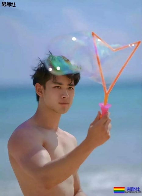 99年的奶凶小狼狗粉嫩大胸肌被疯传,原来是上海体院生! - 51虹马 99年的奶凶小狼狗粉嫩大胸肌被疯传,原来是上海体院生! - 51虹马